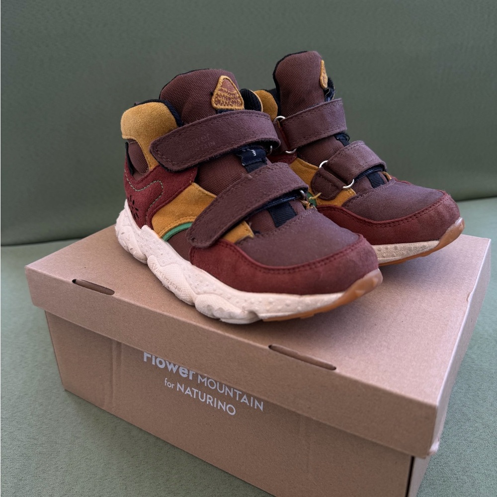 Naturino Flower Mountain Riki Kids boots size 12
